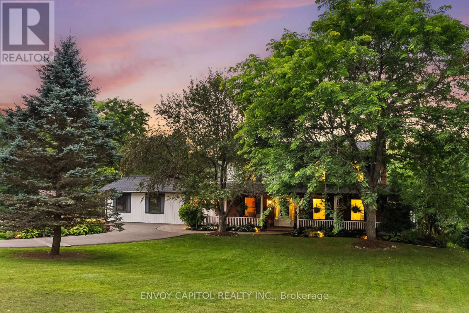 Photo 3 of 11636 6th Line, Milton ON