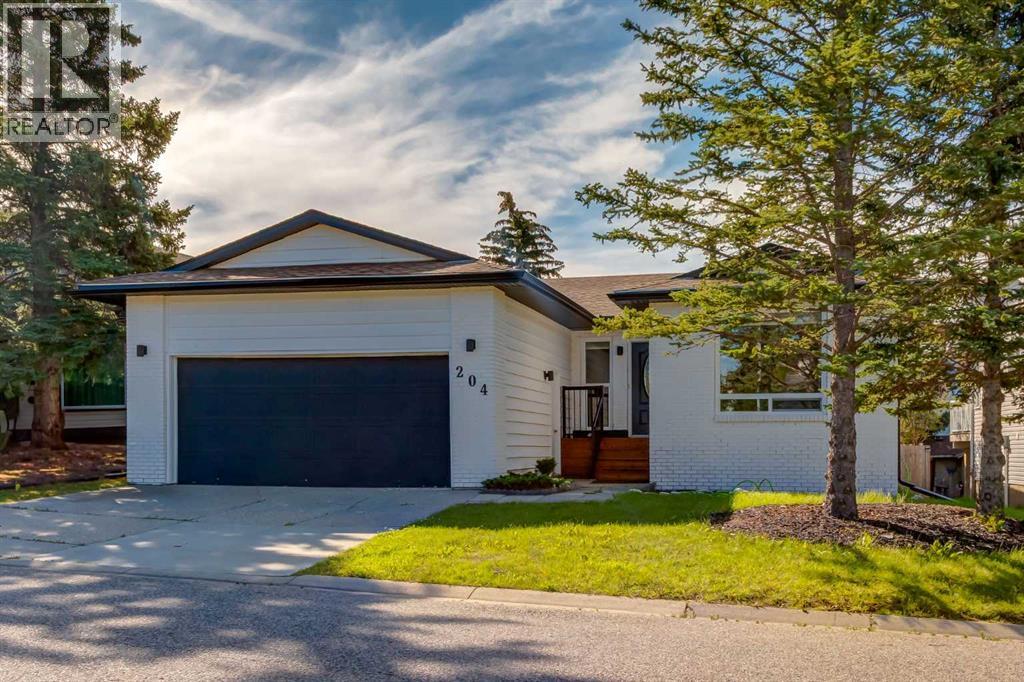 204 Hawkhill Way NW, Calgary, Alberta