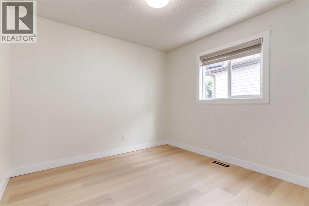 Single Family House Bungalow for Sale in  Hawkhill Way NW Hawkwood Calgary 