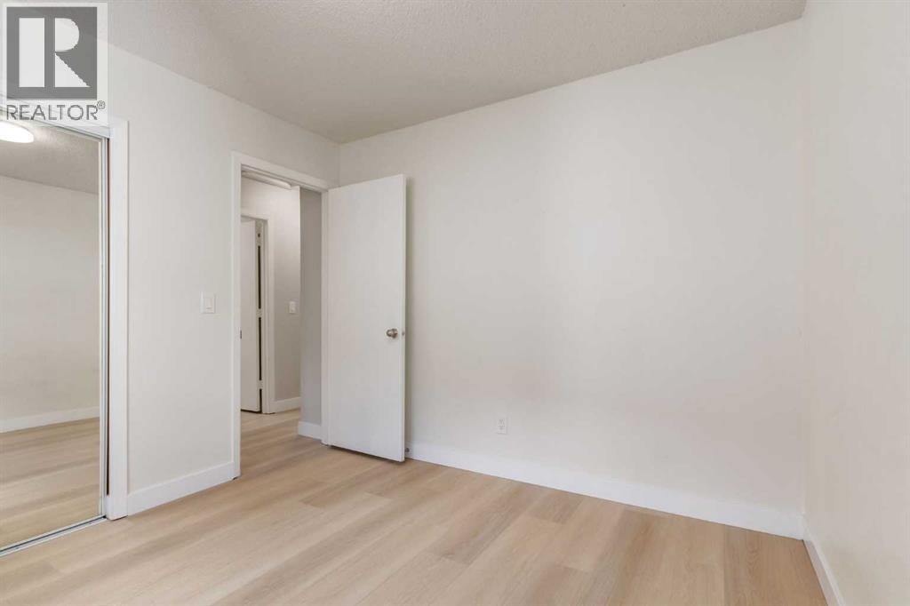 Single Family House Bungalow for Sale in  Hawkhill Way NW Hawkwood Calgary 