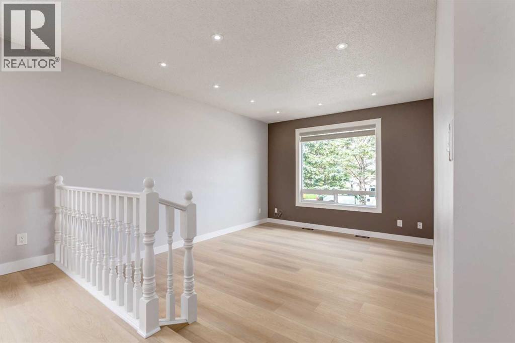 Single Family House Bungalow for Sale in  Hawkhill Way NW Hawkwood Calgary 