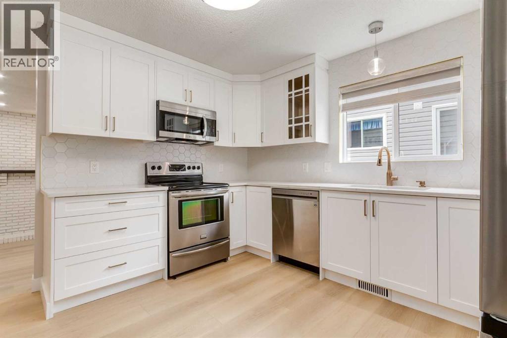 Single Family House Bungalow for Sale in  Hawkhill Way NW Hawkwood Calgary 
