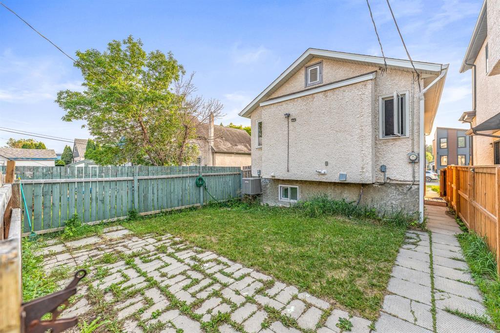 Photo 16 of 411 Ferry Road, Winnipeg MB