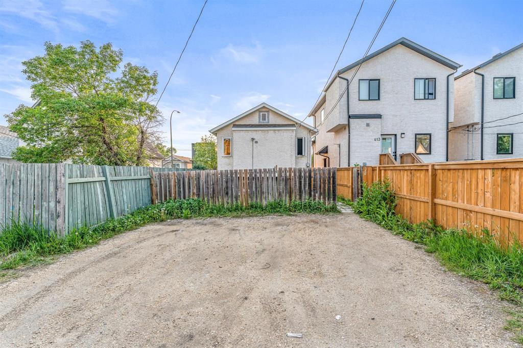 Photo 17 of 411 Ferry Road, Winnipeg MB