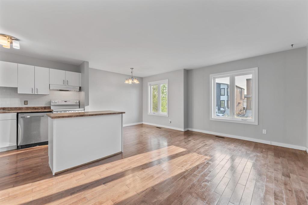 Photo 5 of 411 Ferry Road, Winnipeg MB