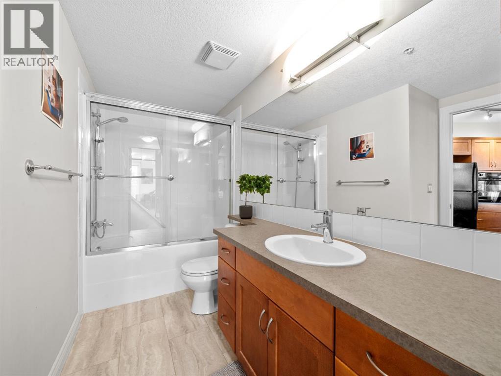 Photo 1 of 311 3101 34 Avenue Nw, Calgary AB
