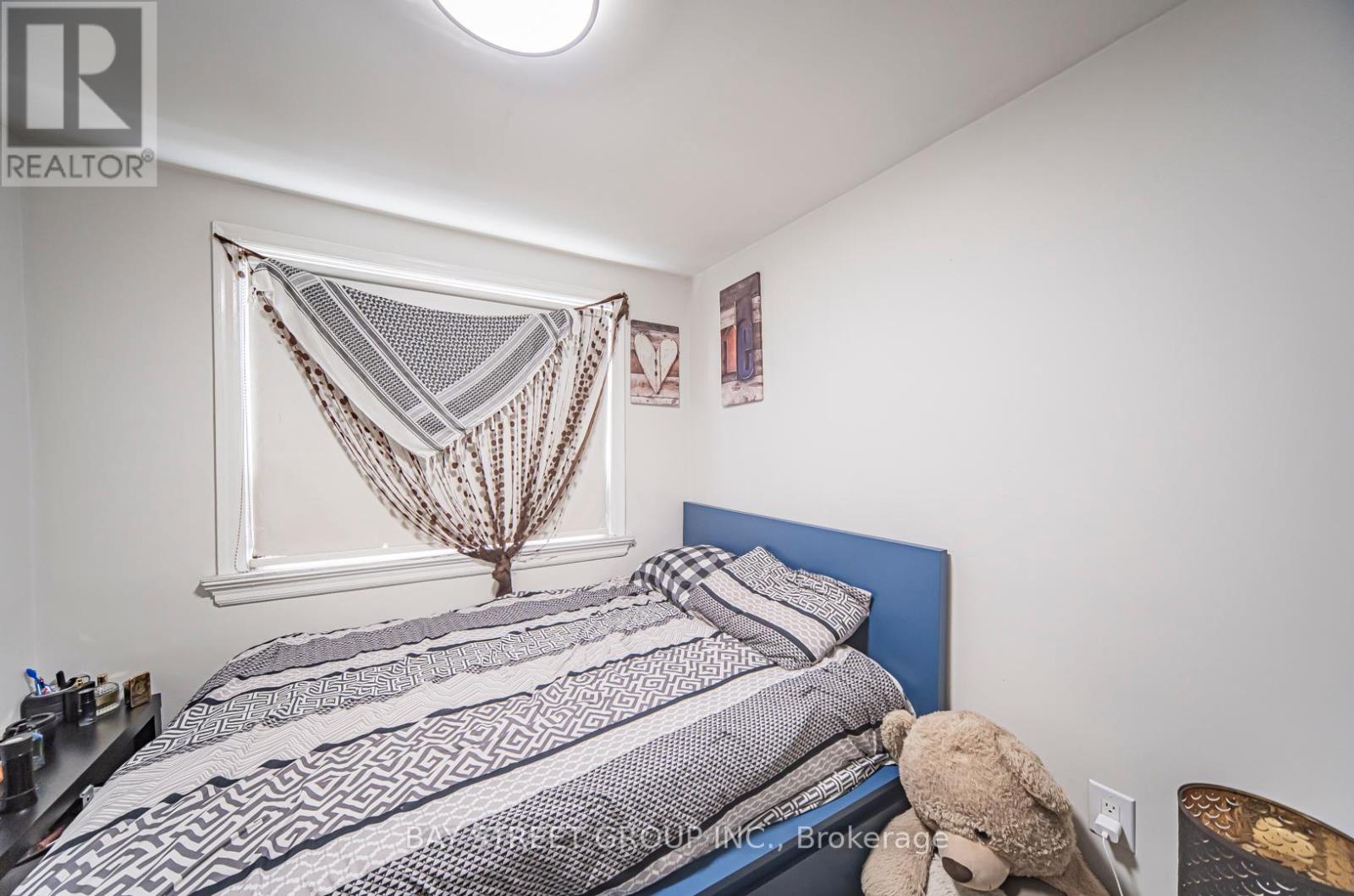 Photo 17 of 1 Datchet Road, Toronto ON
