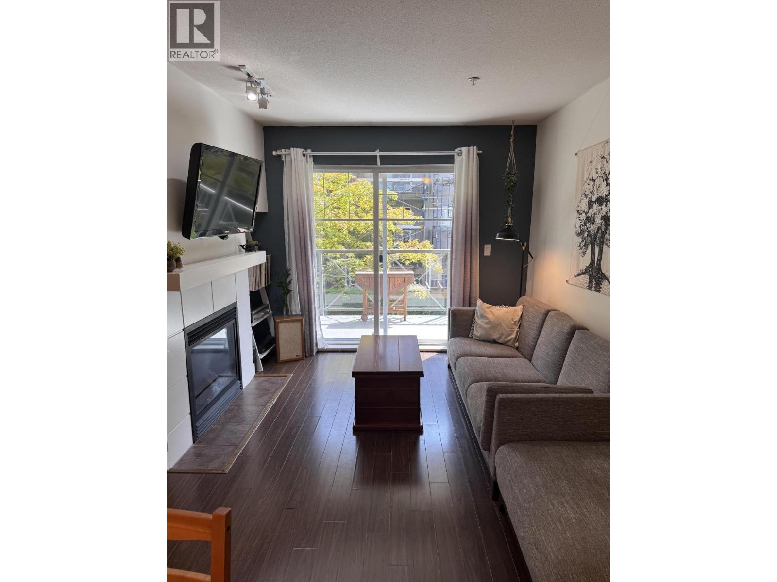 Photo 2 of 207 3240 St Johns Street, Port Moody BC