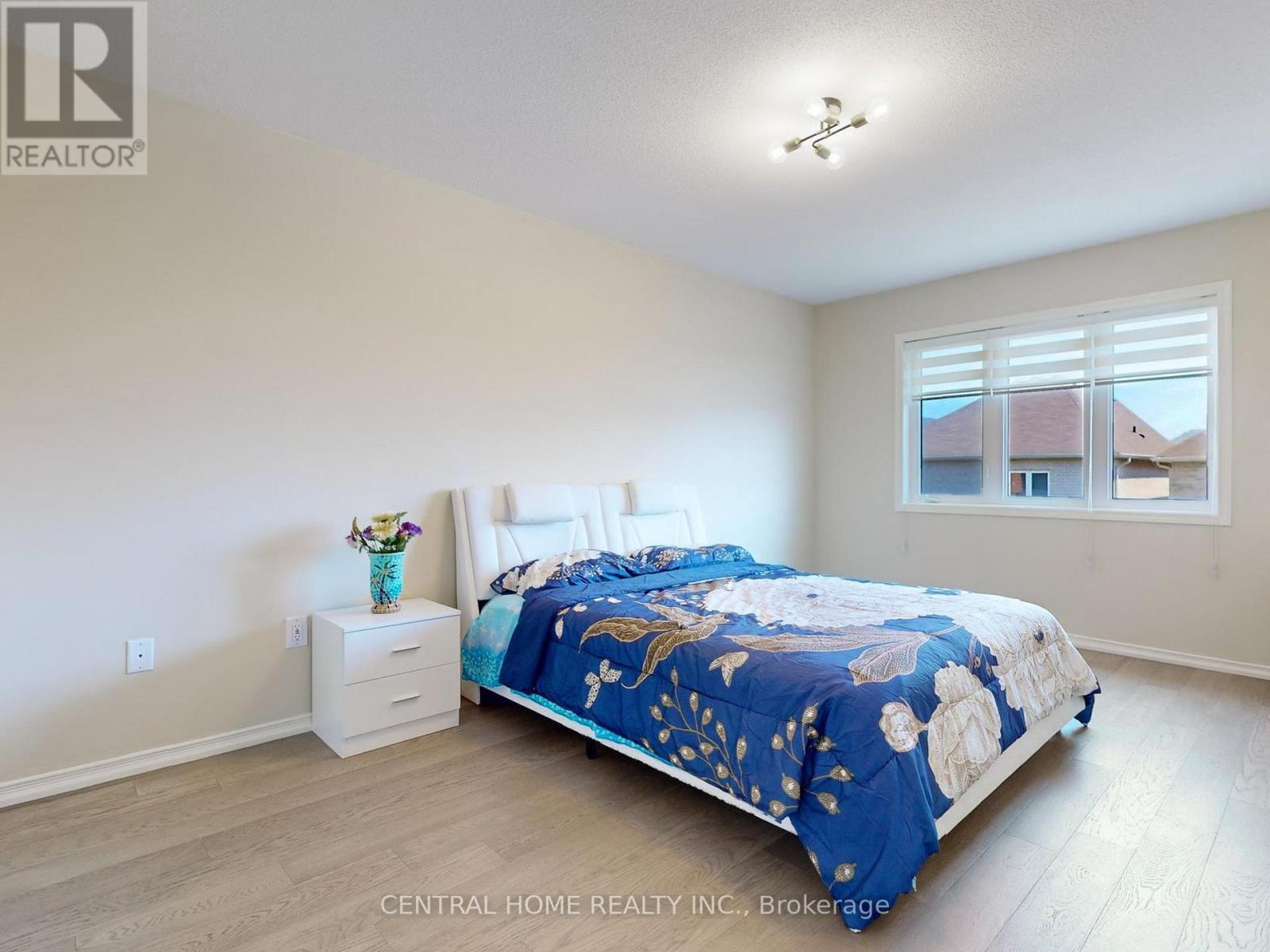 Photo 31 of 19 Camilleri Road, Ajax ON