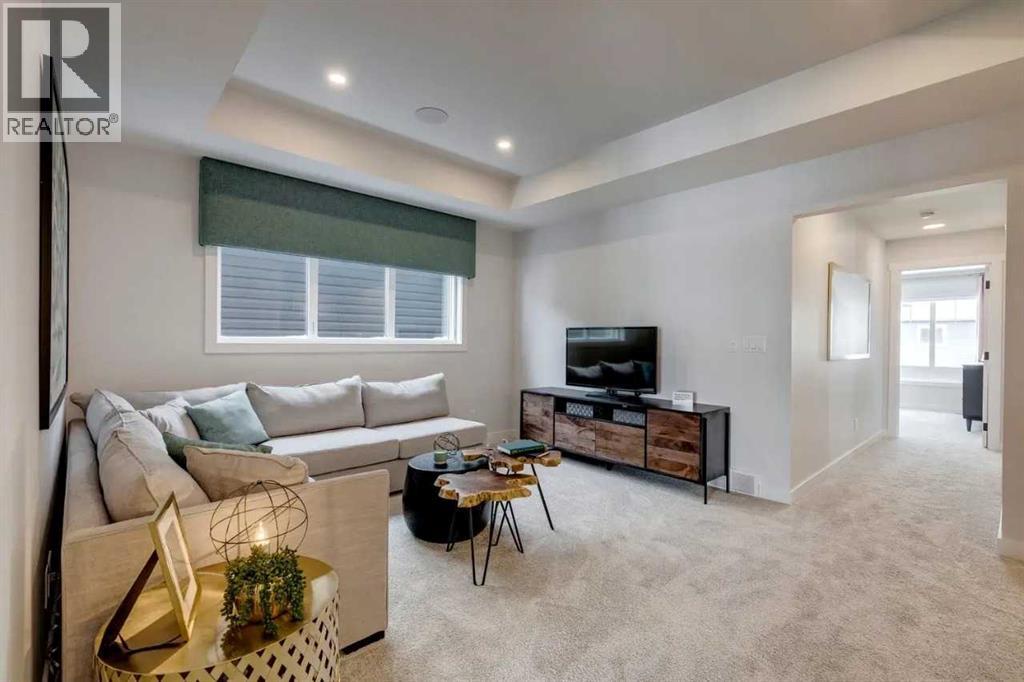 Photo 13 of 23 Creekstone Green Sw, Calgary AB
