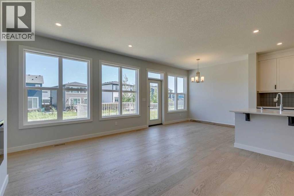 Photo 21 of 126 Belmont Passage Sw, Calgary AB