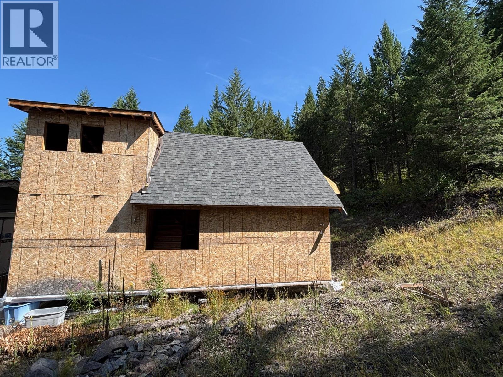 3520 33 HIGHWAY - 18