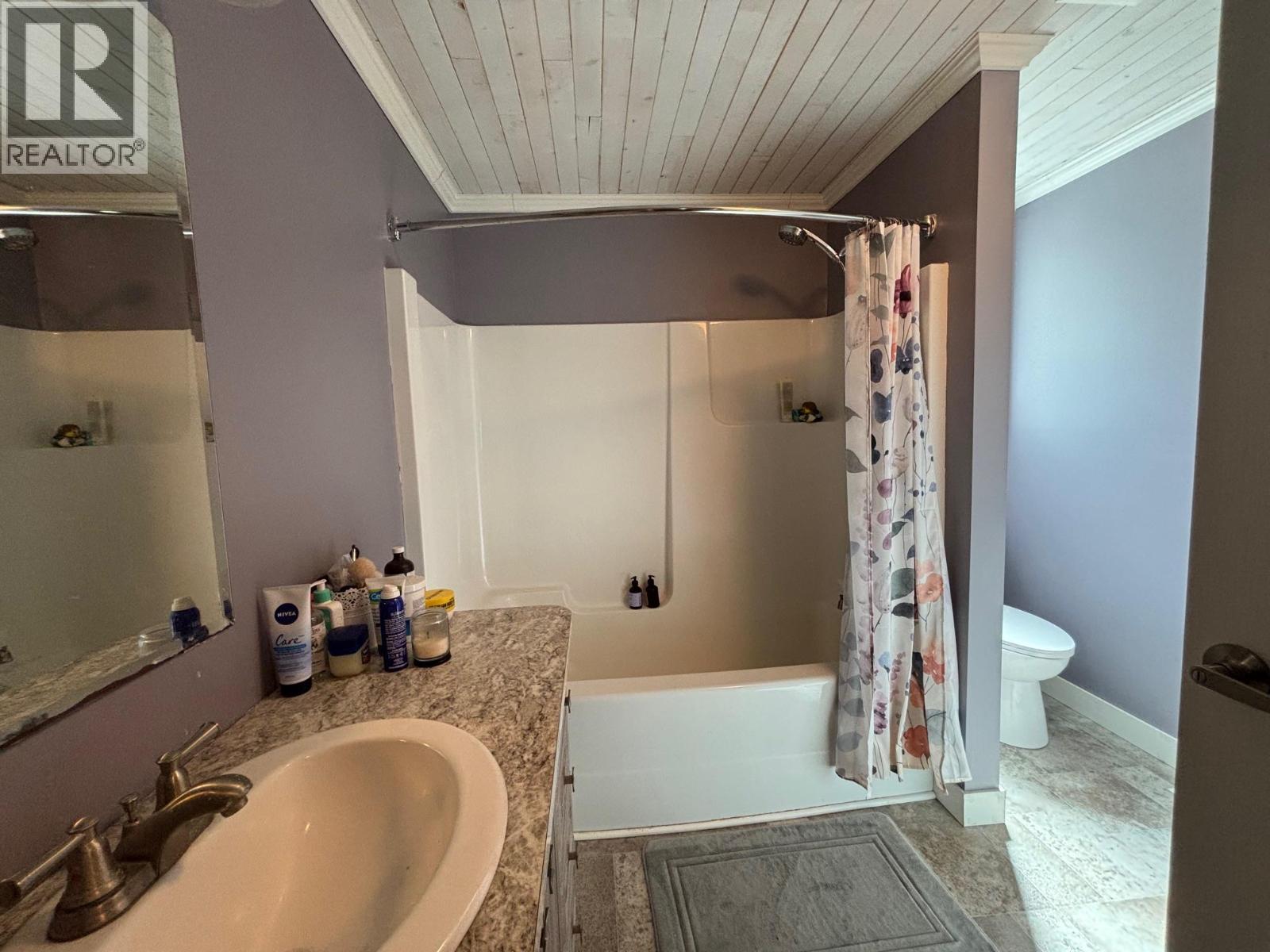 3520 33 HIGHWAY - 14