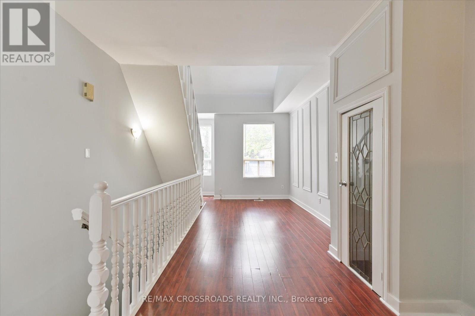 Photo 5 of 269 Ontario Street, Toronto ON