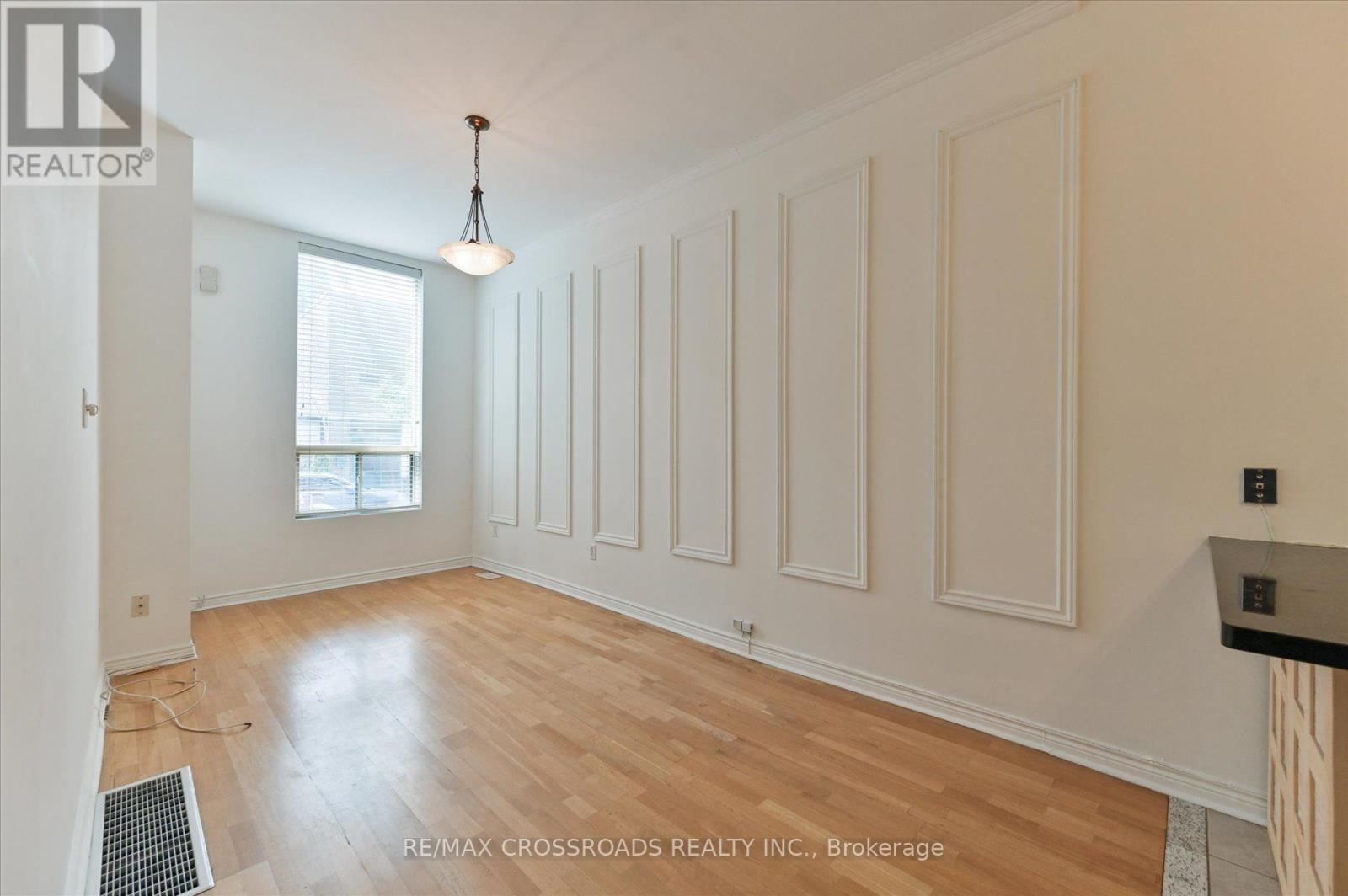 Photo 11 of 269 Ontario Street, Toronto ON