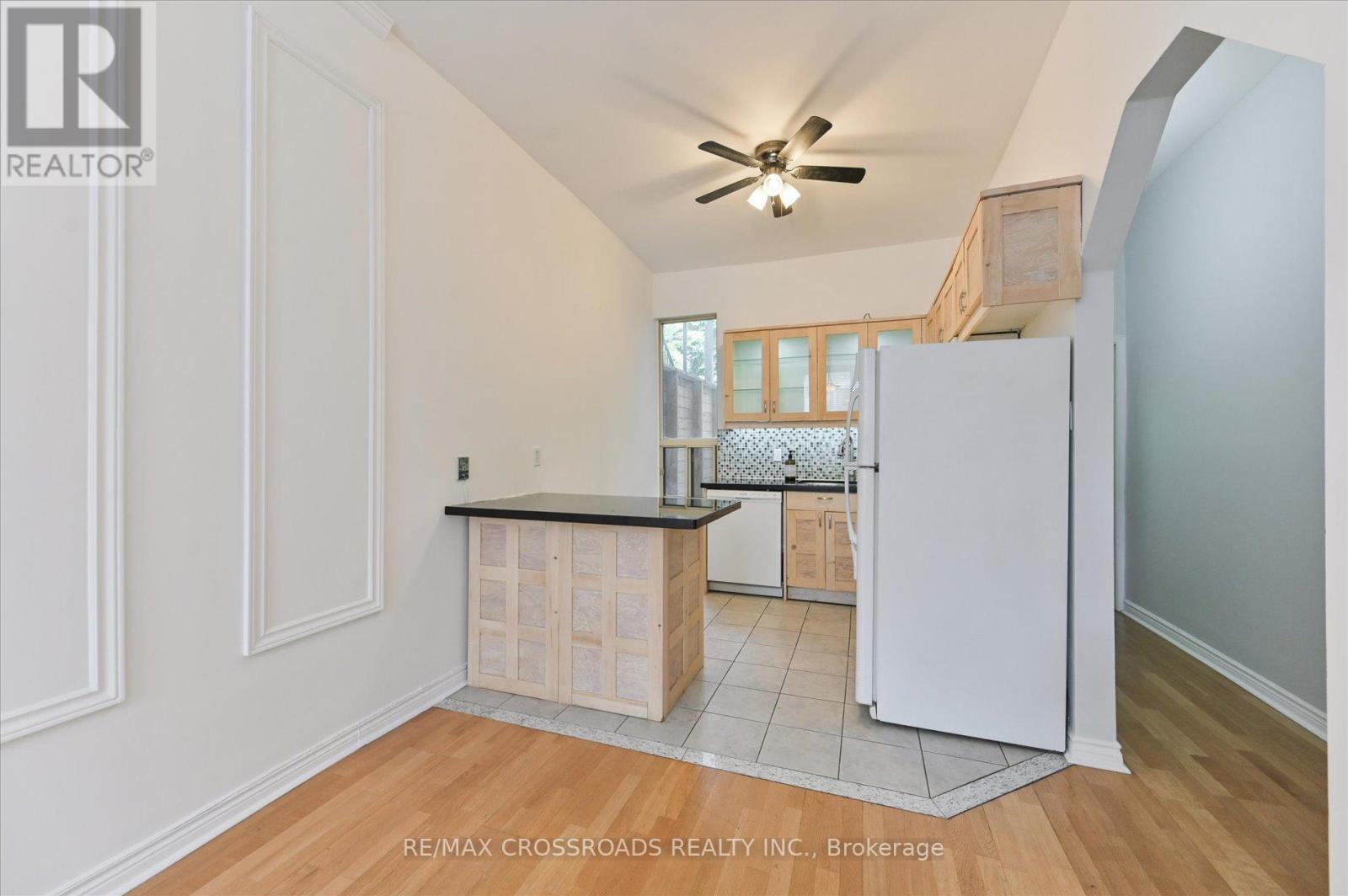 Photo 27 of 269 Ontario Street, Toronto ON