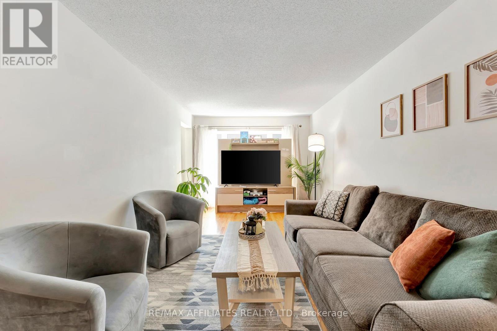 Photo 12 of 1008 Klondike Road, Ottawa ON