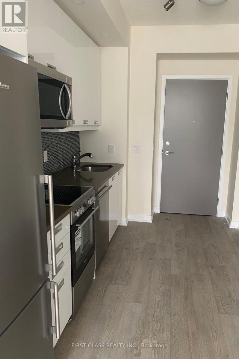 Photo 4 of 401 99 John Street, Toronto ON