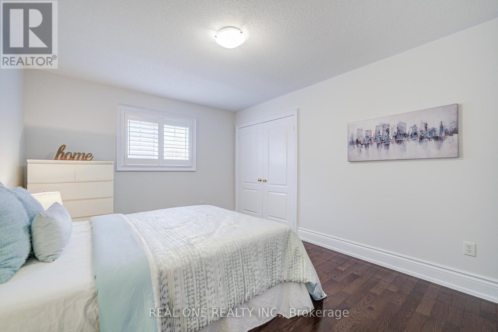 Photo 31 of 21 Moraine Ridge Drive, Richmond Hill ON