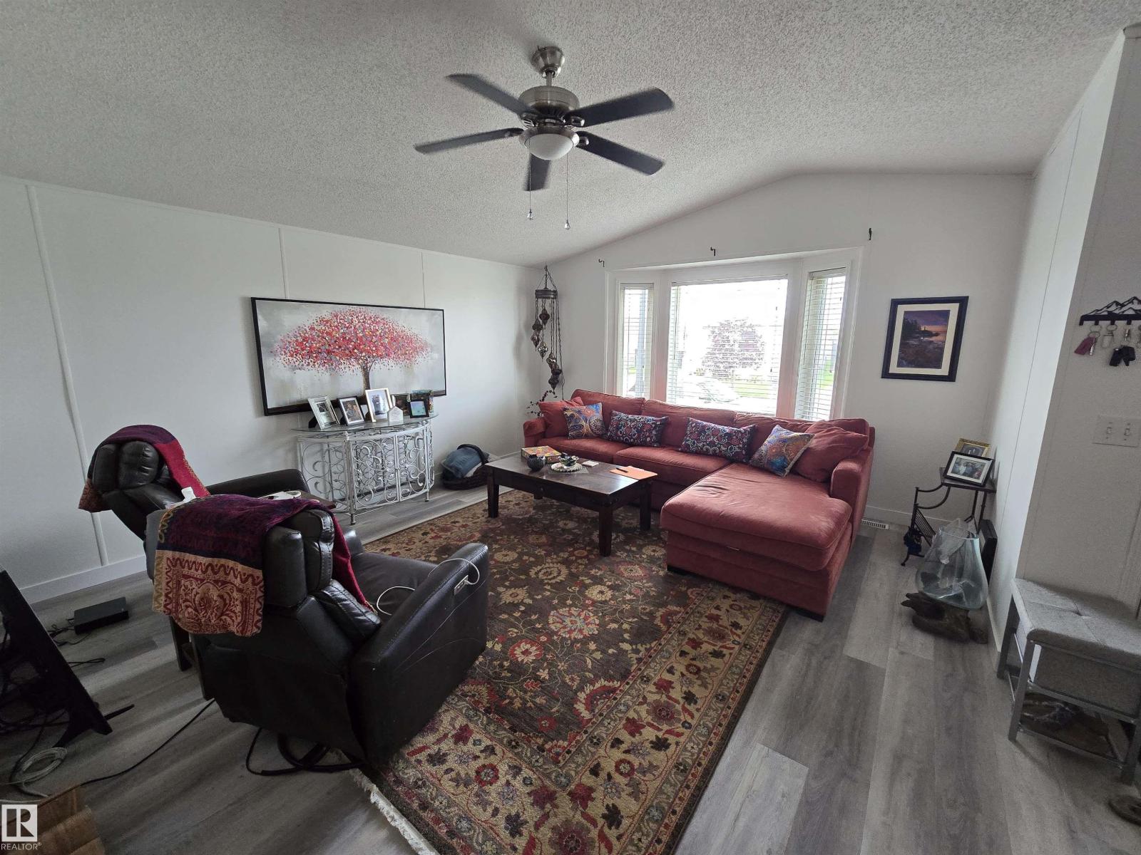 Photo 12 of 1123 Aspen Dr W, Leduc AB