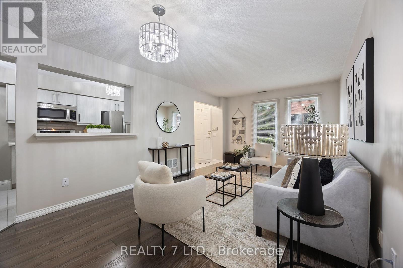 Photo 3 of 809 900 Steeles Avenue W, Vaughan ON