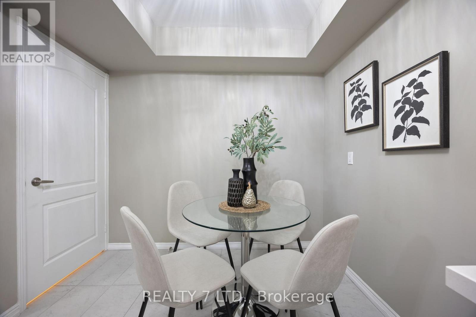Photo 17 of 809 900 Steeles Avenue W, Vaughan ON