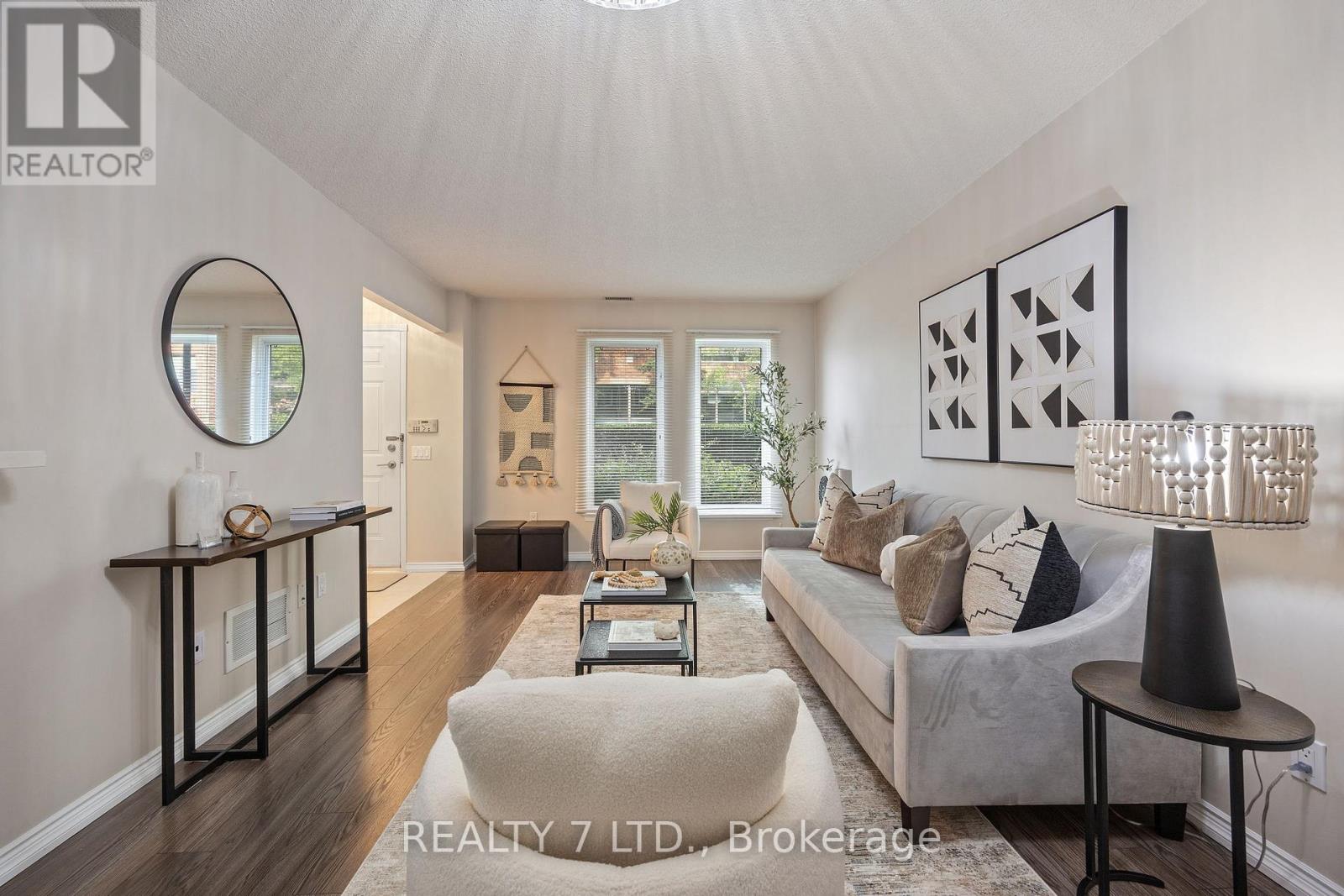 Photo 20 of 809 900 Steeles Avenue W, Vaughan ON