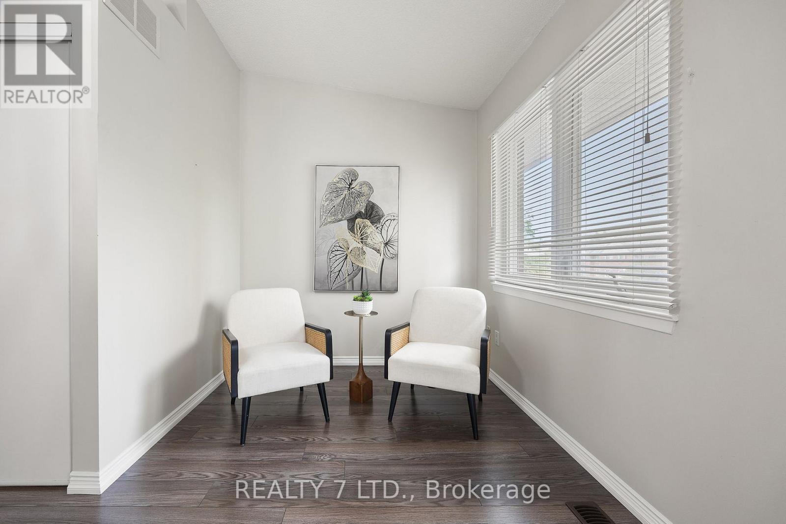 Photo 25 of 809 900 Steeles Avenue W, Vaughan ON