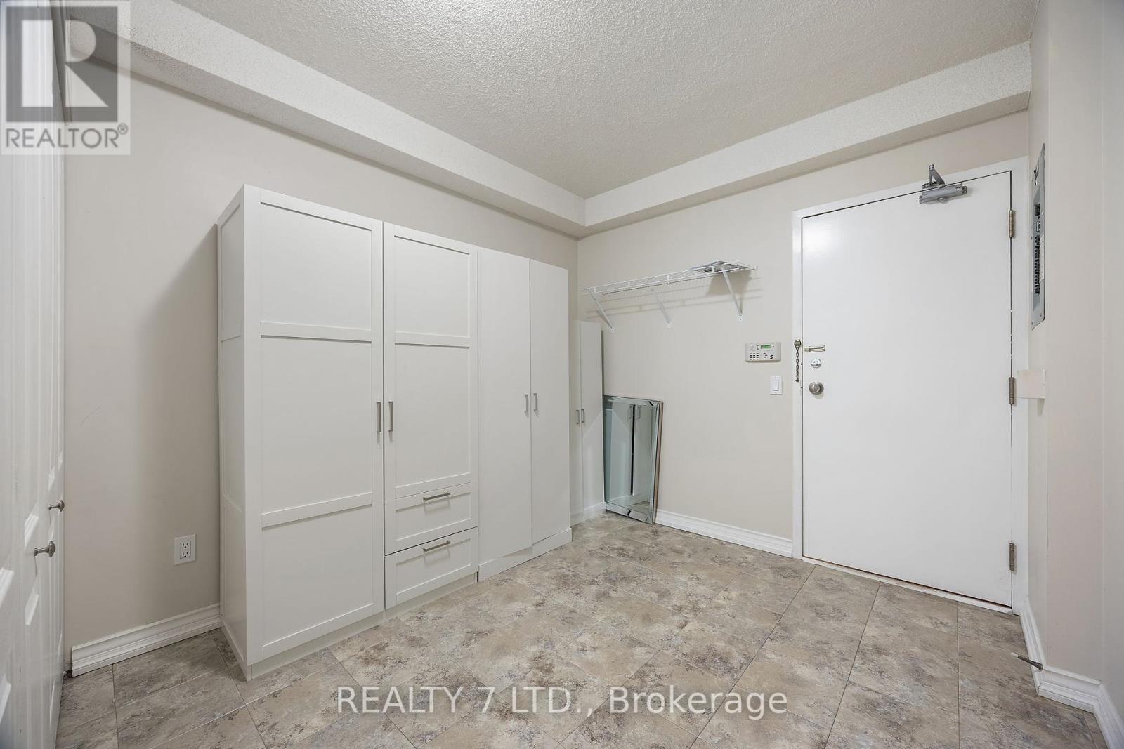 Photo 16 of 809 900 Steeles Avenue W, Vaughan ON