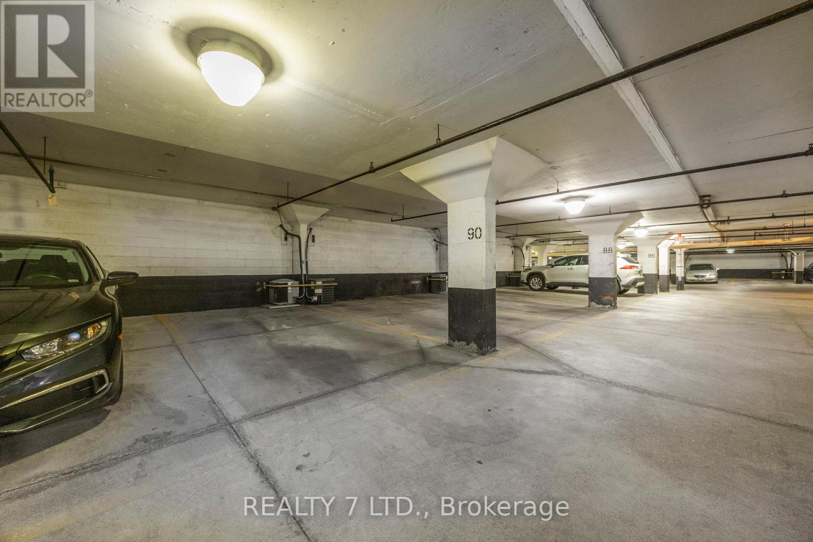 Photo 8 of 809 900 Steeles Avenue W, Vaughan ON