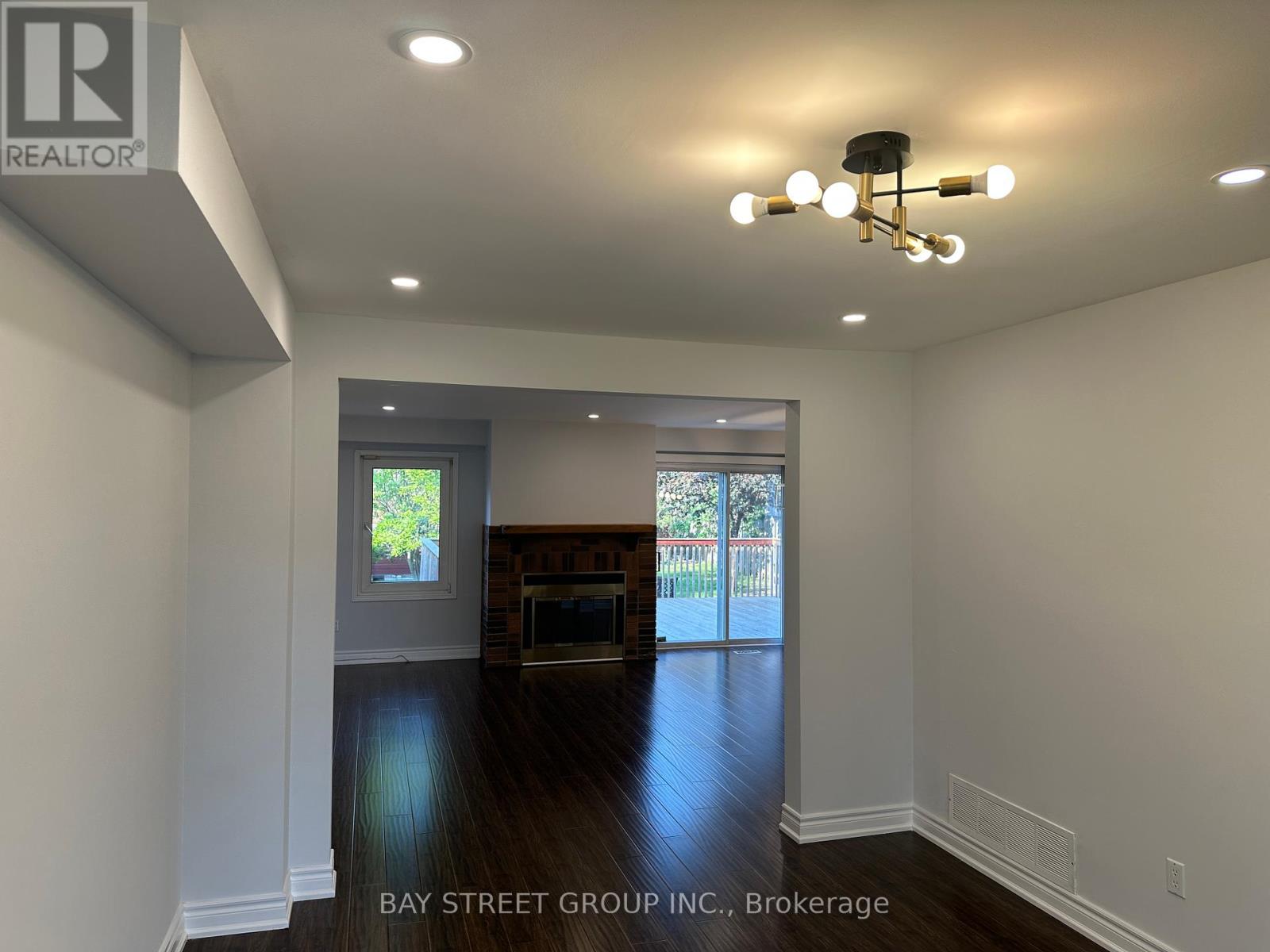 Photo 21 of 4131 Colonial Drive, Mississauga ON