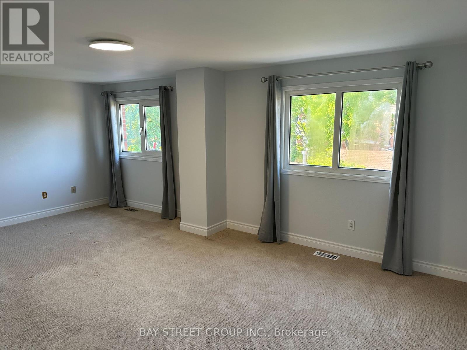 Photo 23 of 4131 Colonial Drive, Mississauga ON