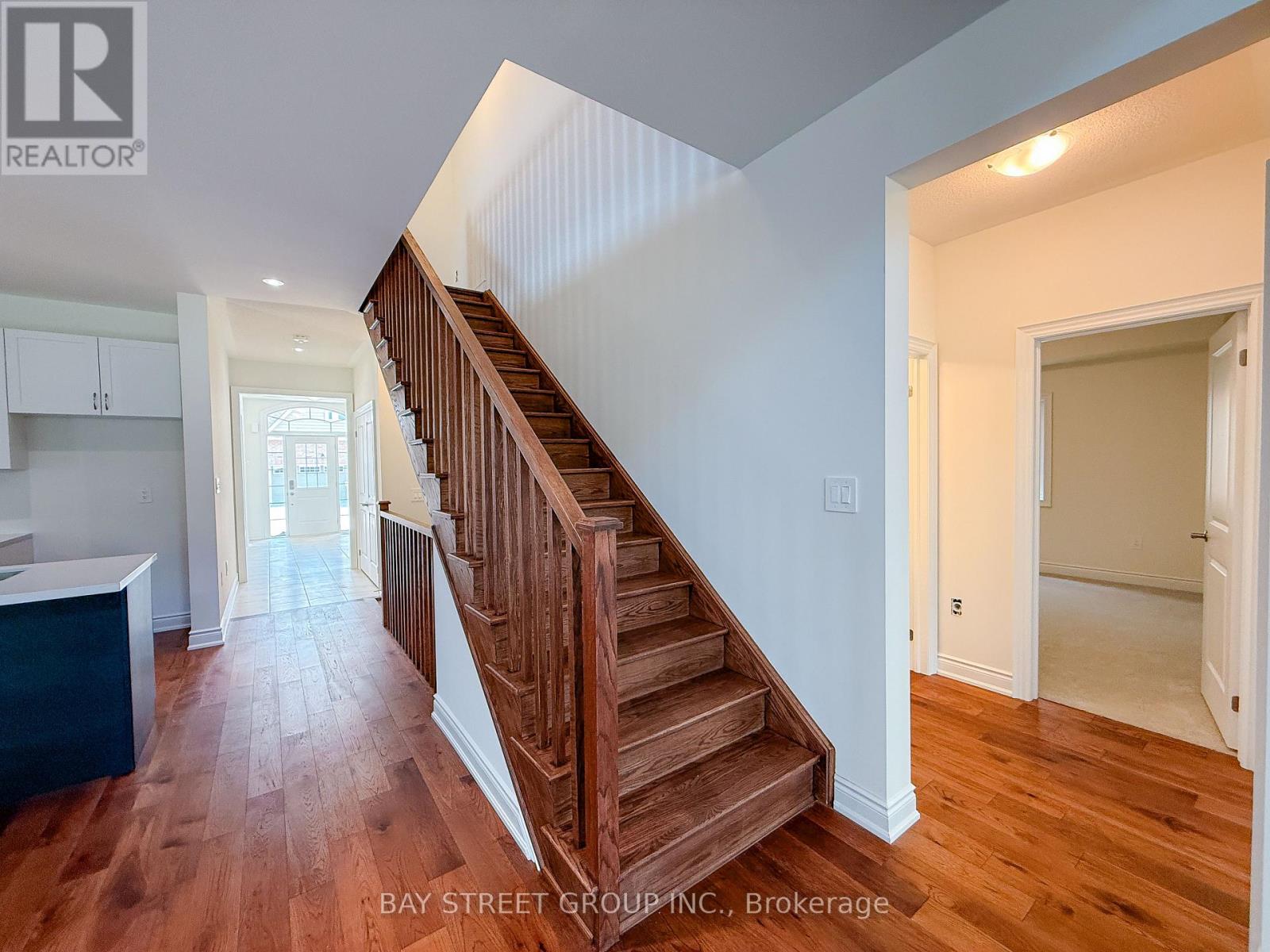 Photo 14 of 18 Shelson Place, Georgina ON