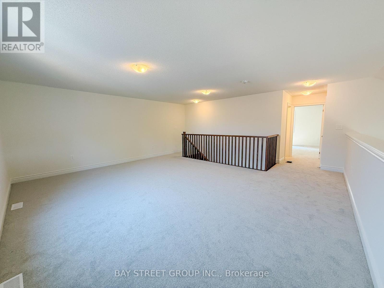 Photo 23 of 18 Shelson Place, Georgina ON