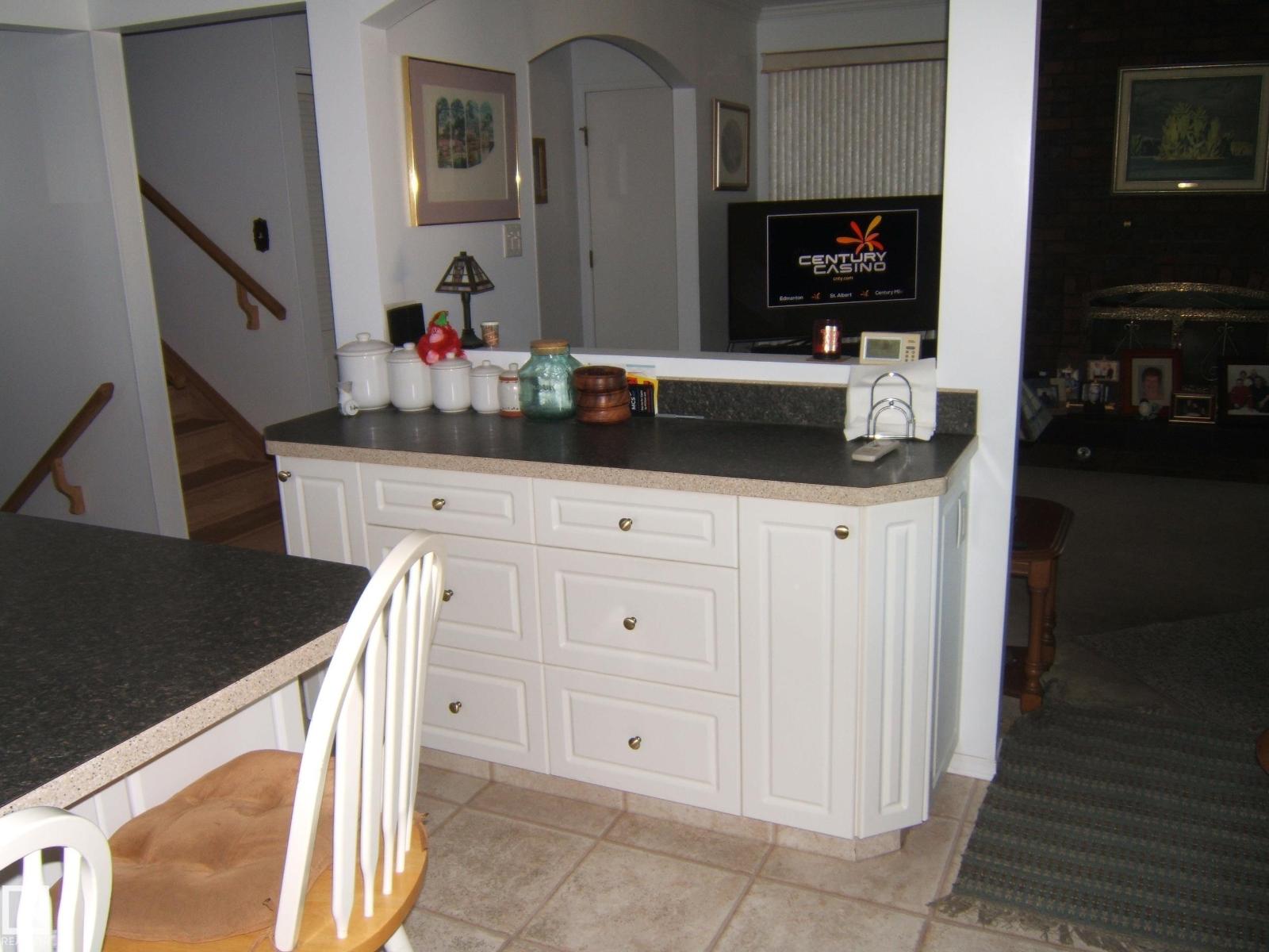 Photo 15 of 4807 54 Av, Two Hills AB