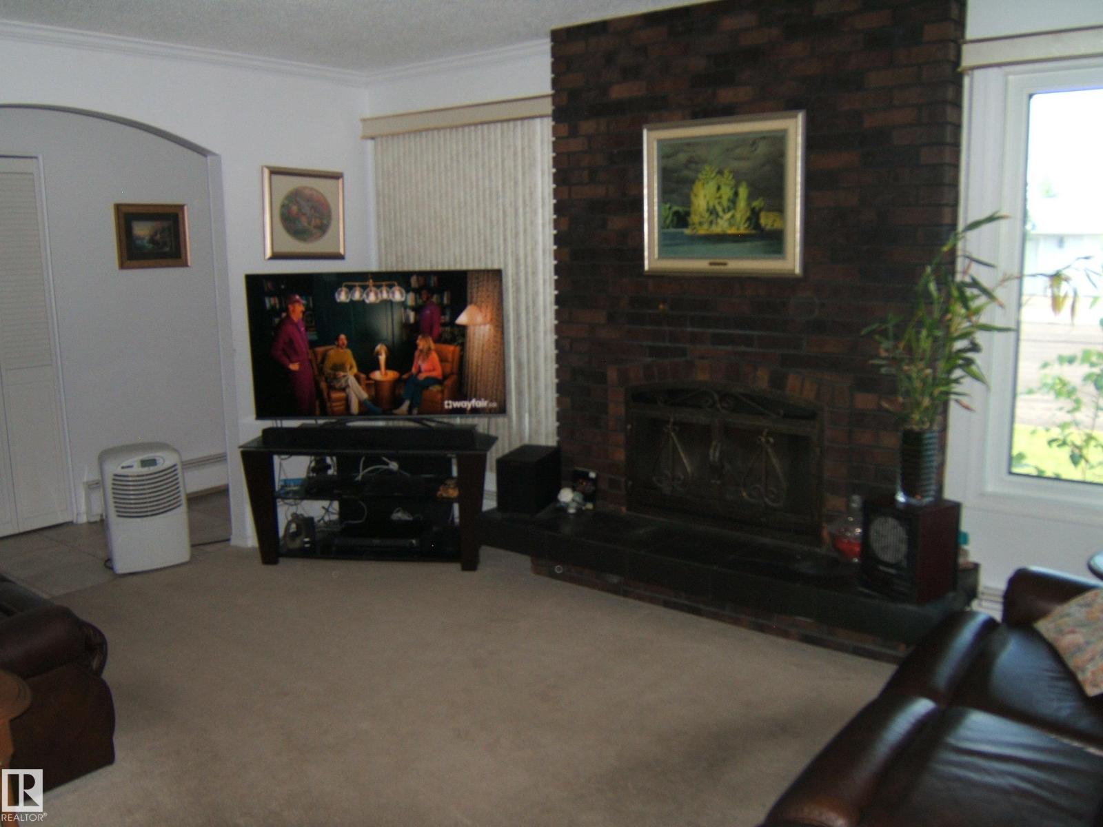 Photo 22 of 4807 54 Av, Two Hills AB