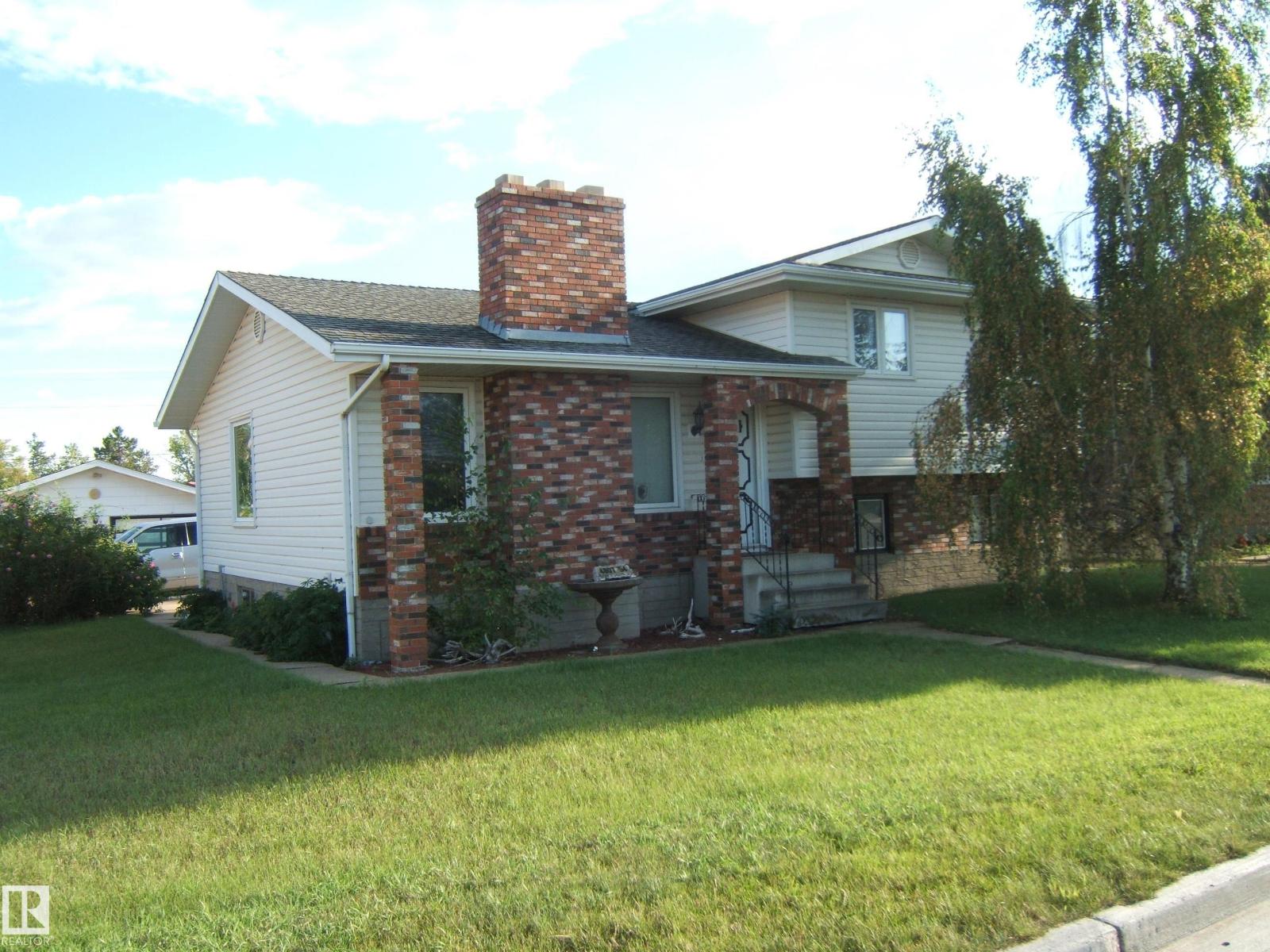 Photo 45 of 4807 54 Av, Two Hills AB
