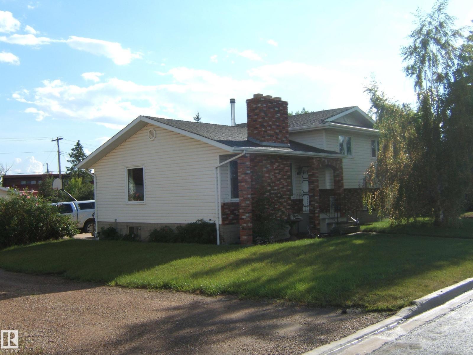 Photo 50 of 4807 54 Av, Two Hills AB