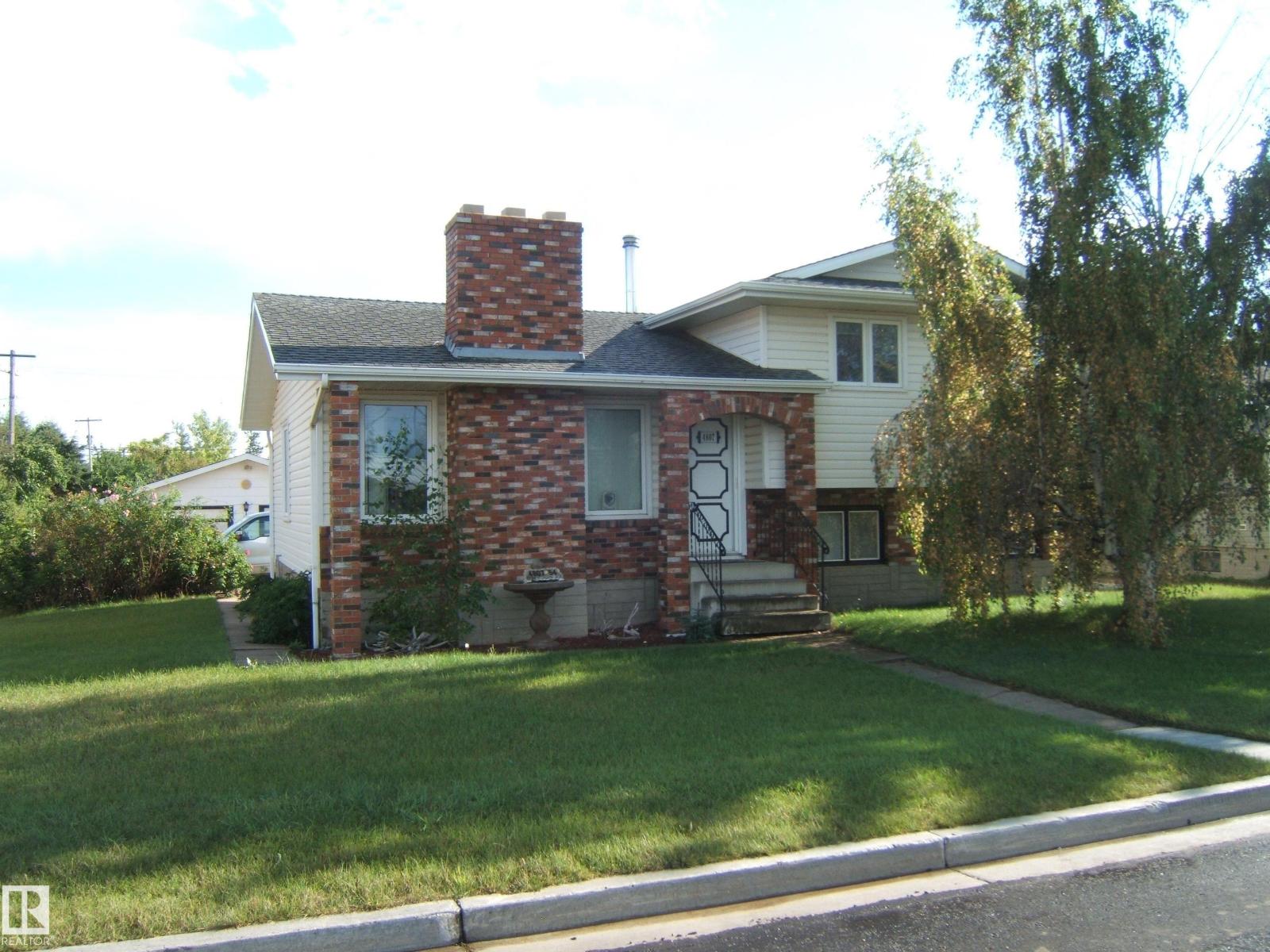 Photo 51 of 4807 54 Av, Two Hills AB