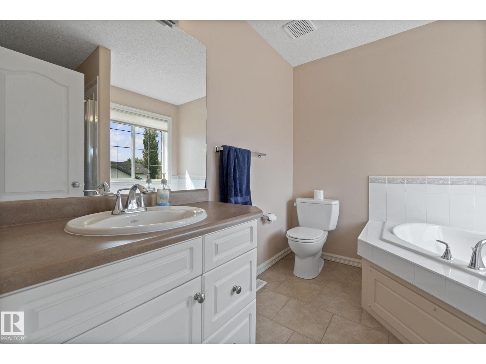 Photo 30 of 818 Barnes Link Li Sw, Edmonton AB