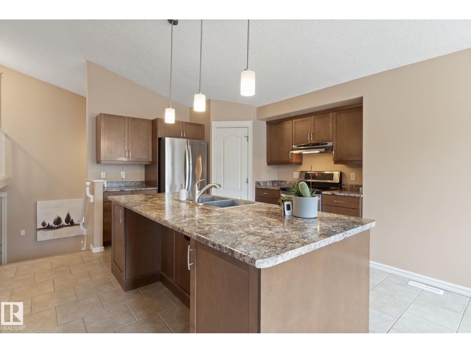 Photo 28 of 818 Barnes Link Li Sw, Edmonton AB