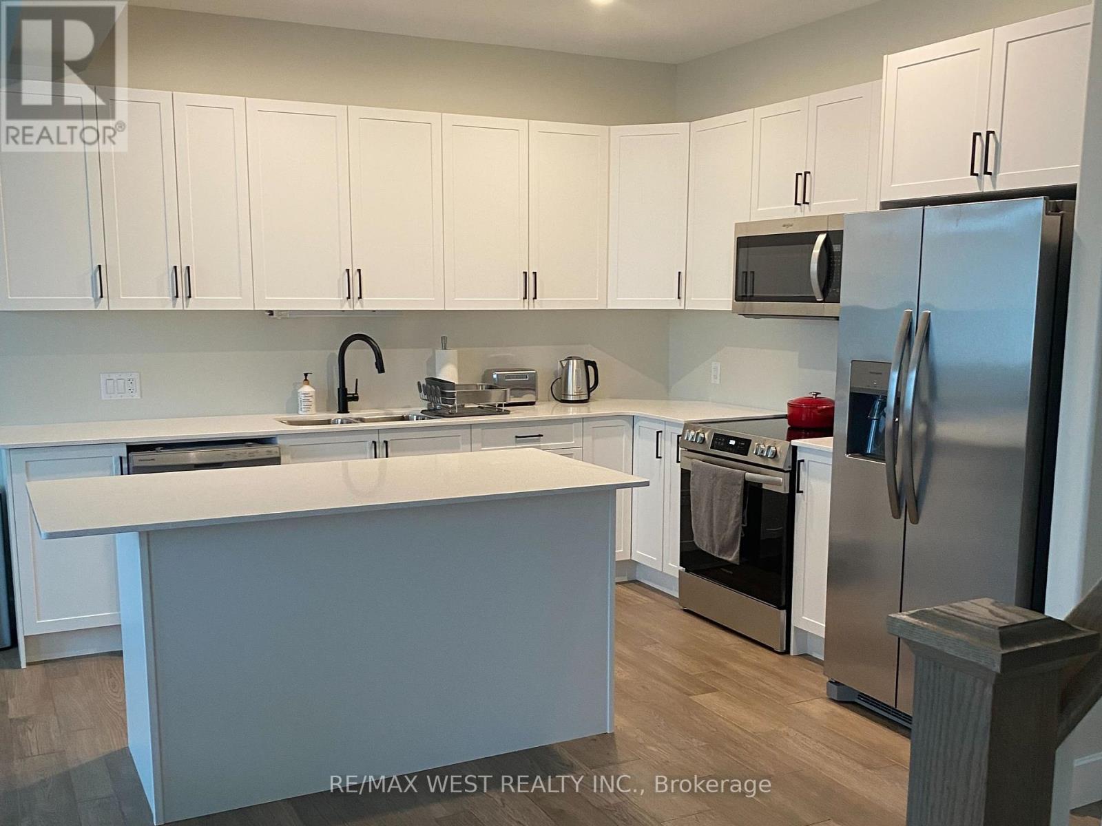 Photo 4 of 34 Dusenbury Drive, Loyalist ON
