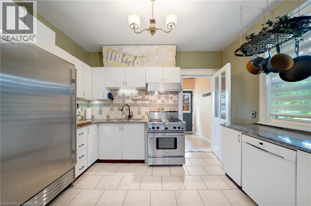 Photo 14 of 230 Mary Street, Hamilton ON