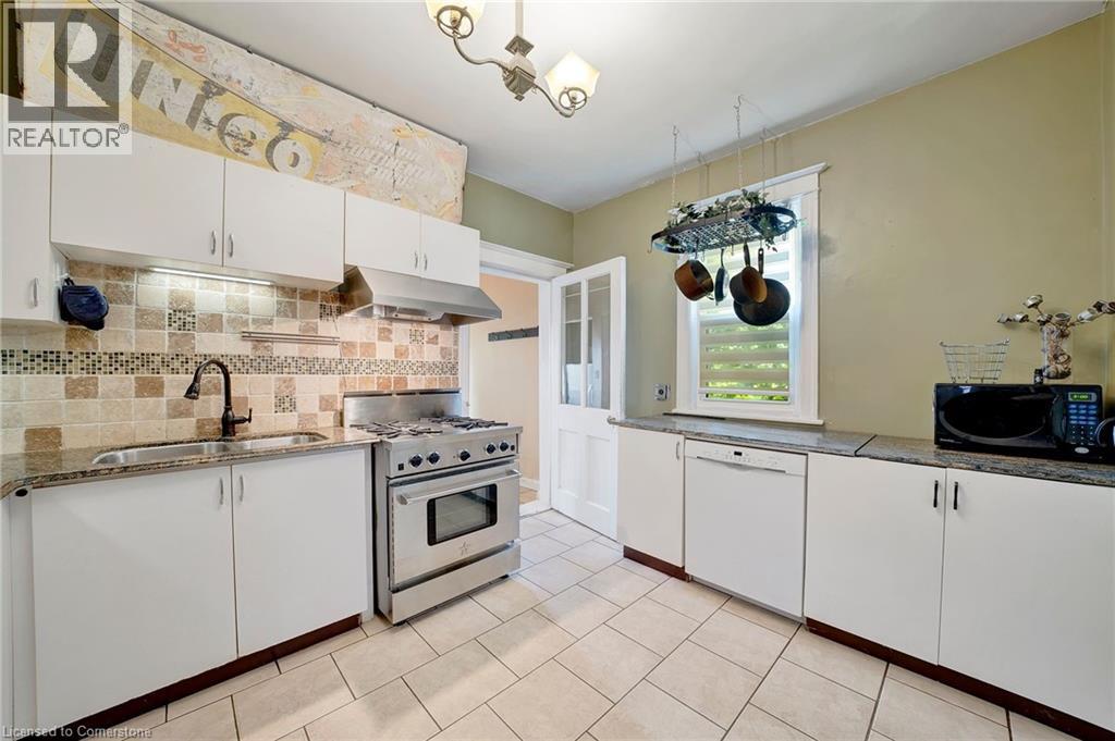 Photo 15 of 230 Mary Street, Hamilton ON