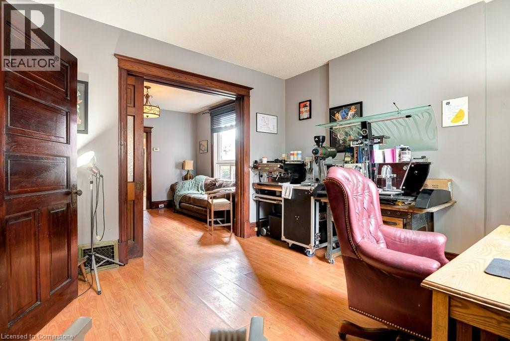Photo 9 of 230 Mary Street, Hamilton ON