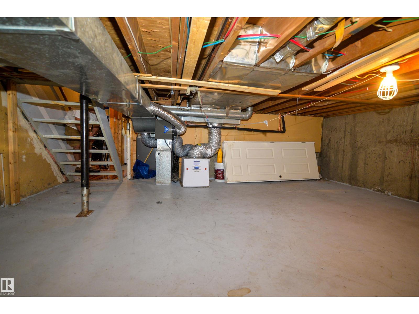 Photo 21 of 5658 19 A Av Nw, Edmonton AB