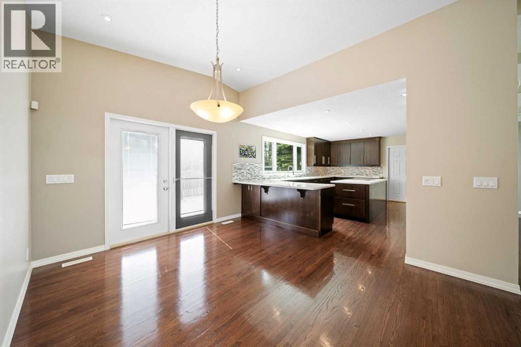 Single Family House Bungalow for Sale in  Malibou Road SW Mayfair Calgary 