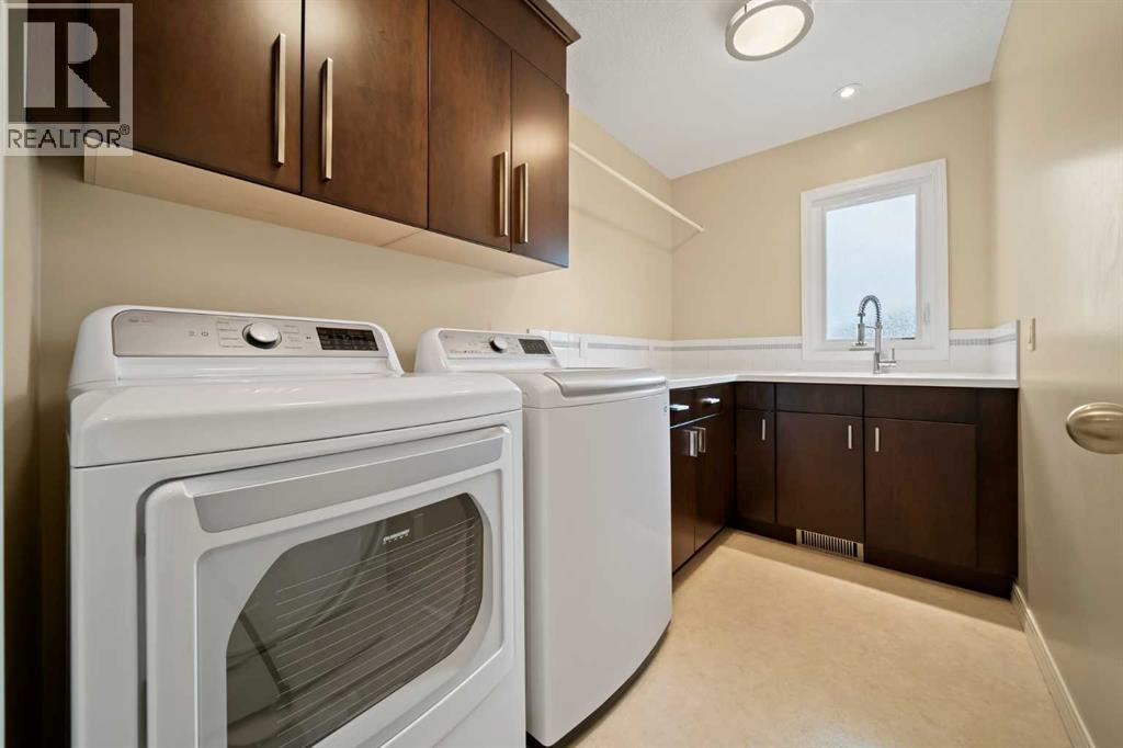 Single Family House Bungalow for Sale in  Malibou Road SW Mayfair Calgary 