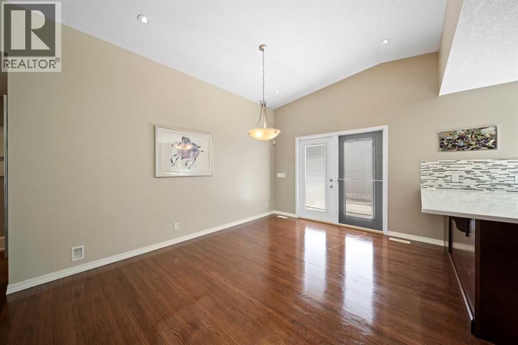 Single Family House Bungalow for Sale in  Malibou Road SW Mayfair Calgary 