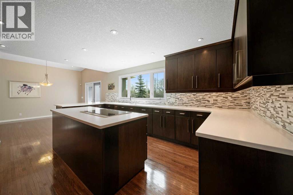 Single Family House Bungalow for Sale in  Malibou Road SW Mayfair Calgary 